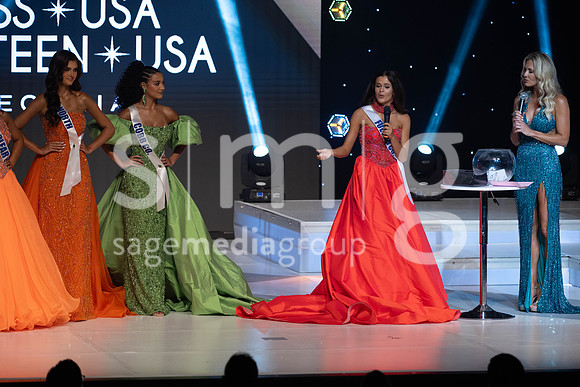 MissGAUSA2025-14572