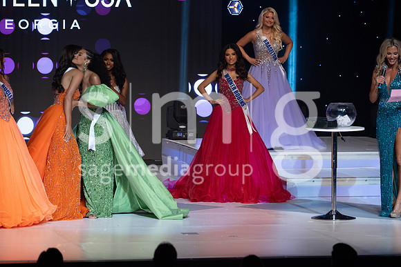 MissGAUSA2025-14516
