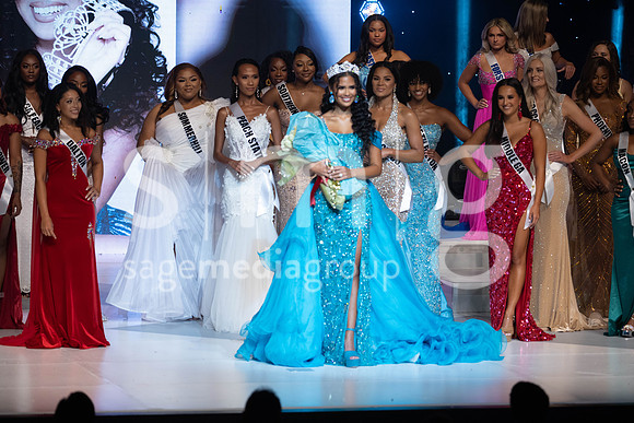 MissGAUSA2025-15939