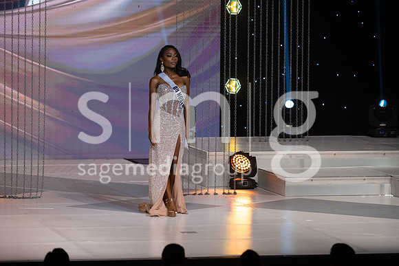MissGAUSA2025-13083