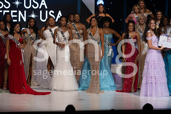 MissGAUSA2025-15807