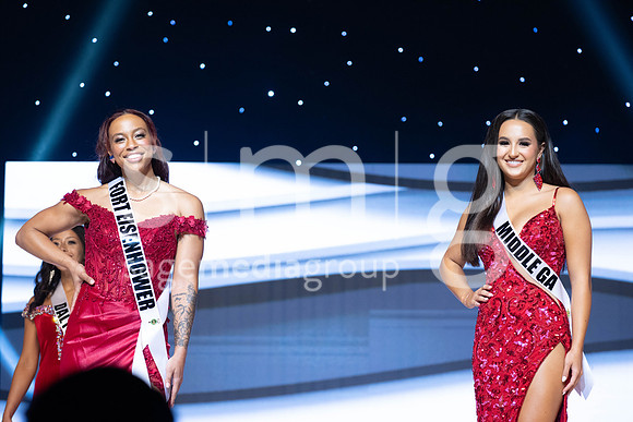 MissGAUSA2025-11867
