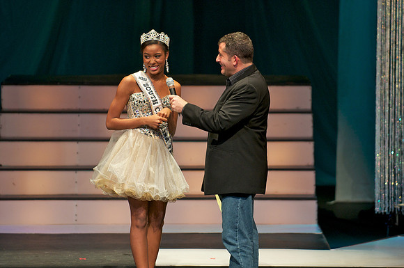 MissSCUSA2011-908