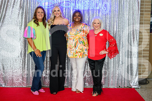 MissVolunteerAmerica2024-00035