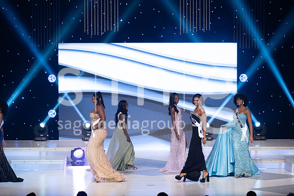 MissGAUSA2025-11937