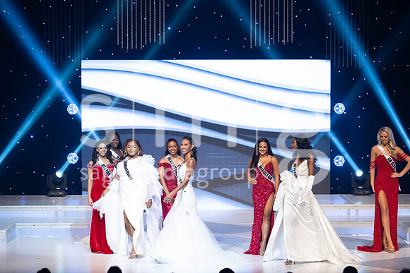 MissGAUSA2025-11889