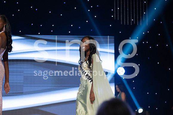 MissGAUSA2025-11953