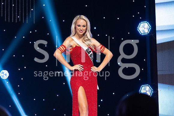 MissGAUSA2025-11875