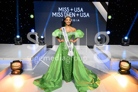 MissGAUSA2025-17296