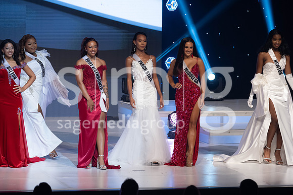 MissGAUSA2025-11878