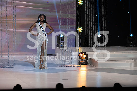 MissGAUSA2025-13001