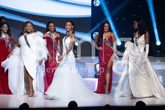 MissGAUSA2025-11884
