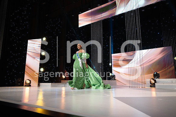 MissGAUSA2025-12260
