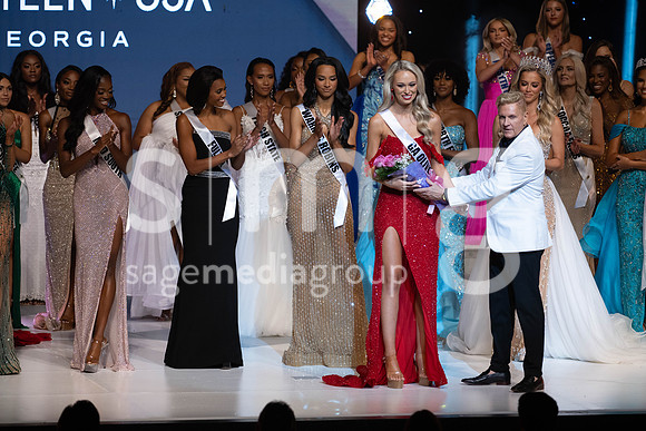 MissGAUSA2025-16517
