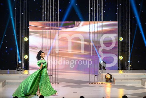 MissGAUSA2025-12235