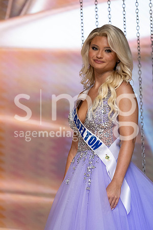MissGAUSA2025-12189