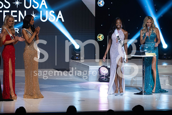 MissGAUSA2025-15305