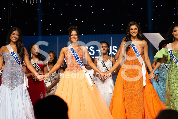 MissGAUSA2025-16147