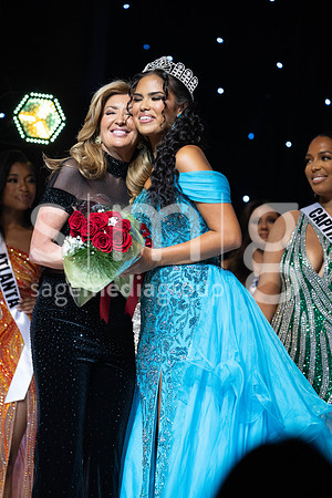 MissGAUSA2025-15906
