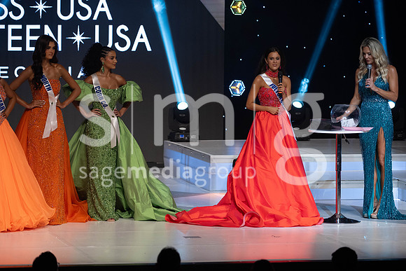 MissGAUSA2025-14563