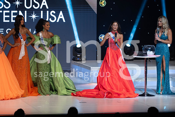 MissGAUSA2025-14576