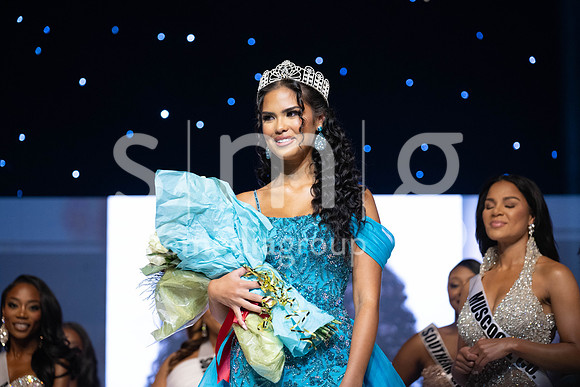MissGAUSA2025-15933