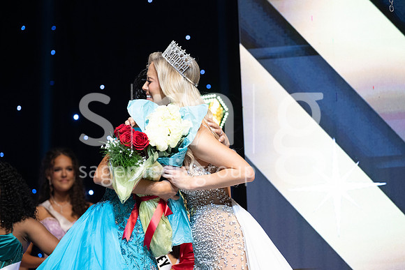 MissGAUSA2025-15916