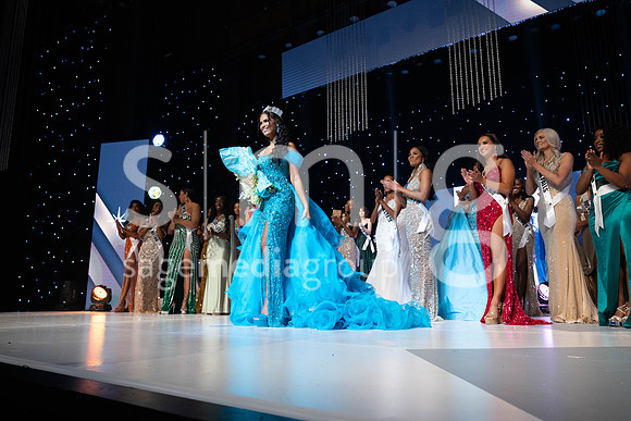MissGAUSA2025-15967