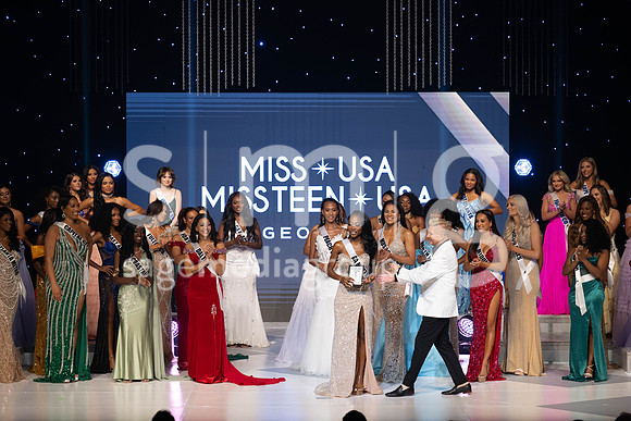 MissGAUSA2025-15819