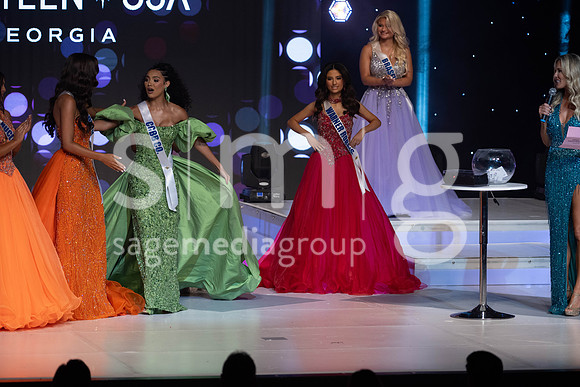 MissGAUSA2025-14513