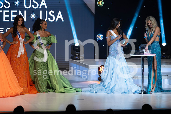 MissGAUSA2025-14615