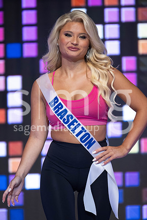 MissGAUSA2025-11221