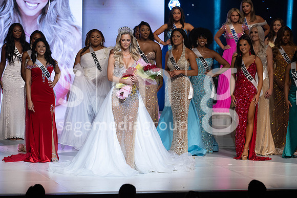 MissGAUSA2025-16086
