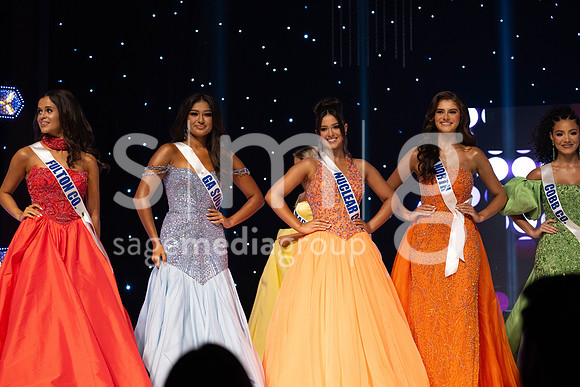 MissGAUSA2025-14536