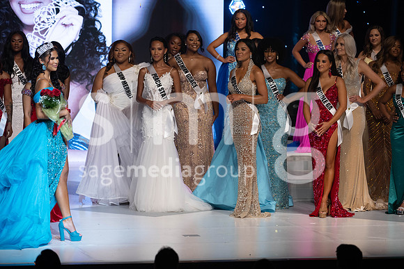 MissGAUSA2025-15912