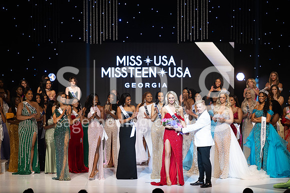 MissGAUSA2025-16529
